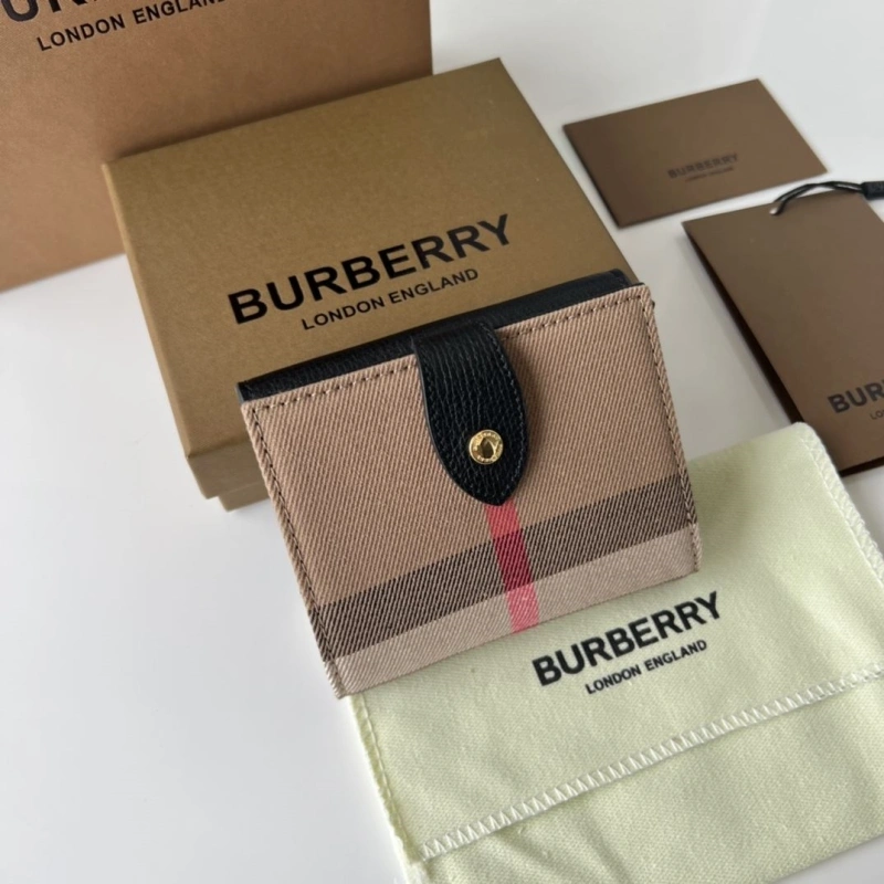 Burberry Wallets 4237F-0542