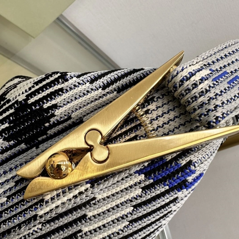 Burberry Top Handle Bags 4237H-0002