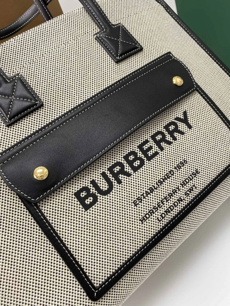 Burberry Shopping Bags 4237H-0025