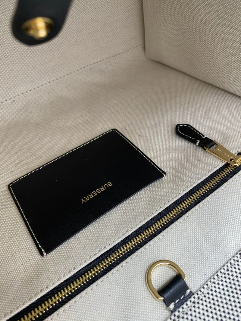 Burberry Shopping Bags 4237H-0025