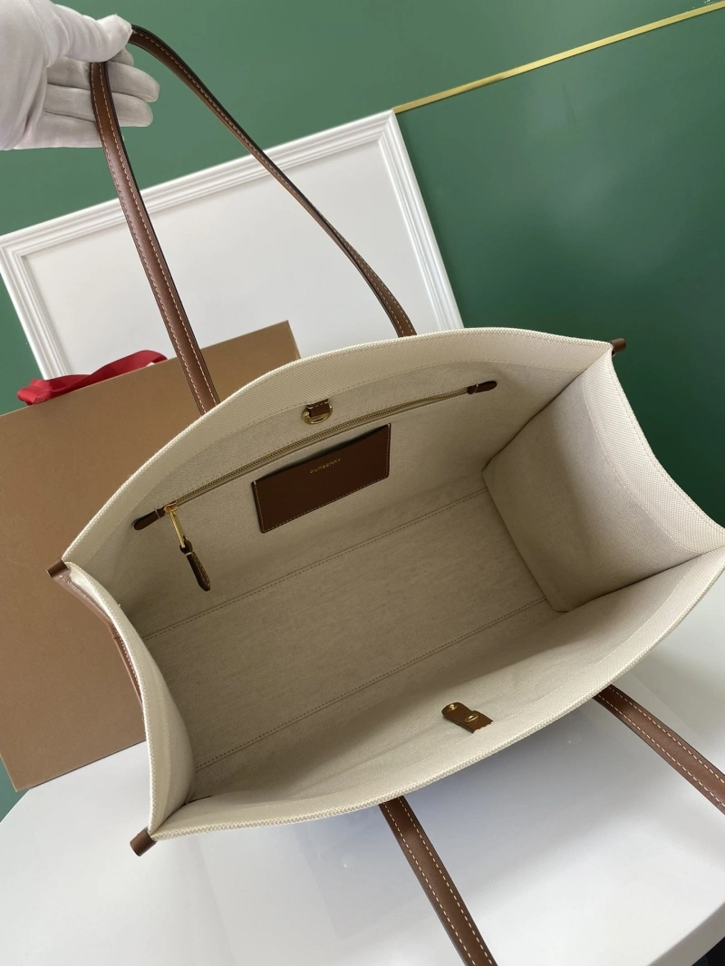 Burberry Shopping Bags 4237H-0027