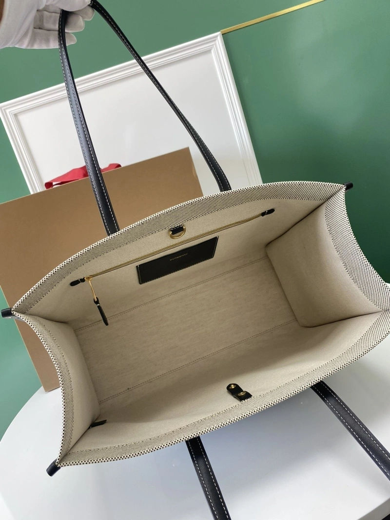 Burberry Shopping Bags 4237H-0028