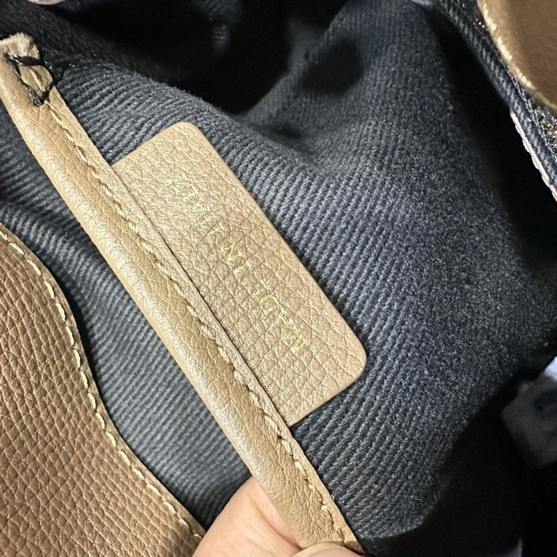 Burberry Shopping Bags 4237H-0081