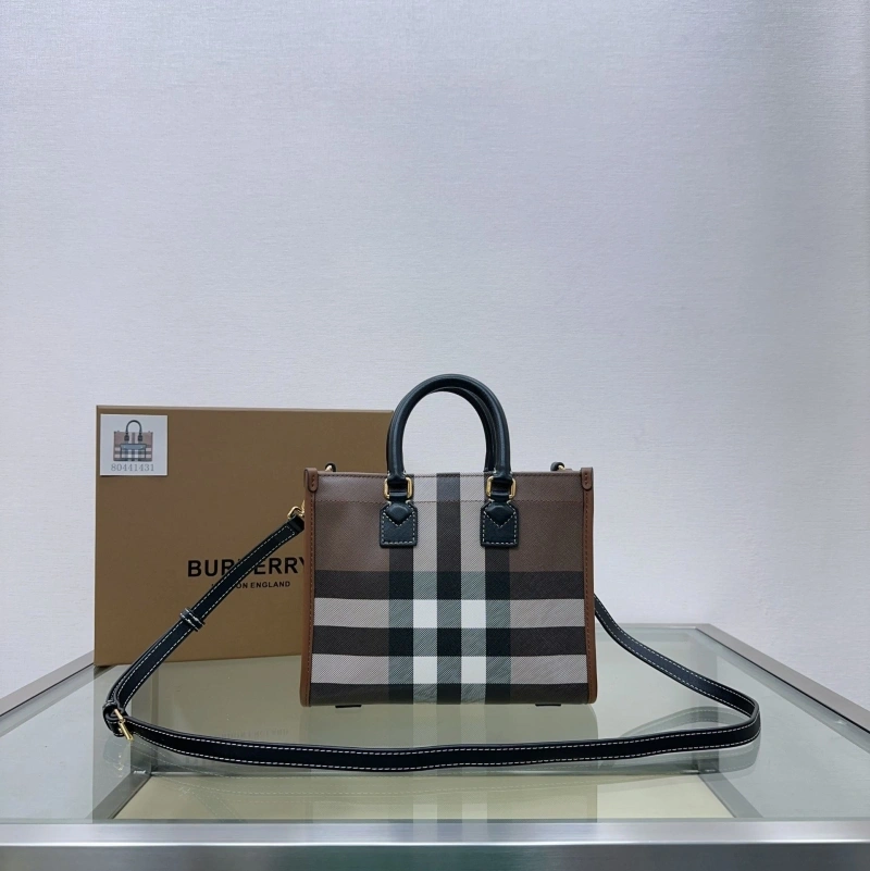 Burberry Shopping Bags 4237H-0088