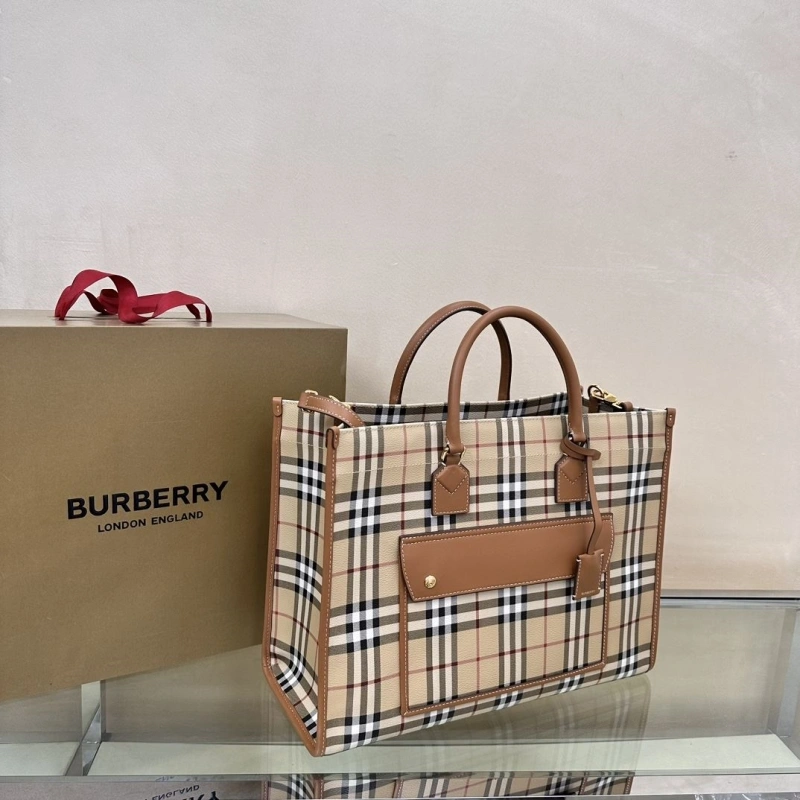 Burberry Shopping Bags 4237H-0089