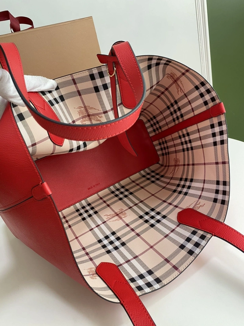 Burberry Shopping Bags 4237H-0091