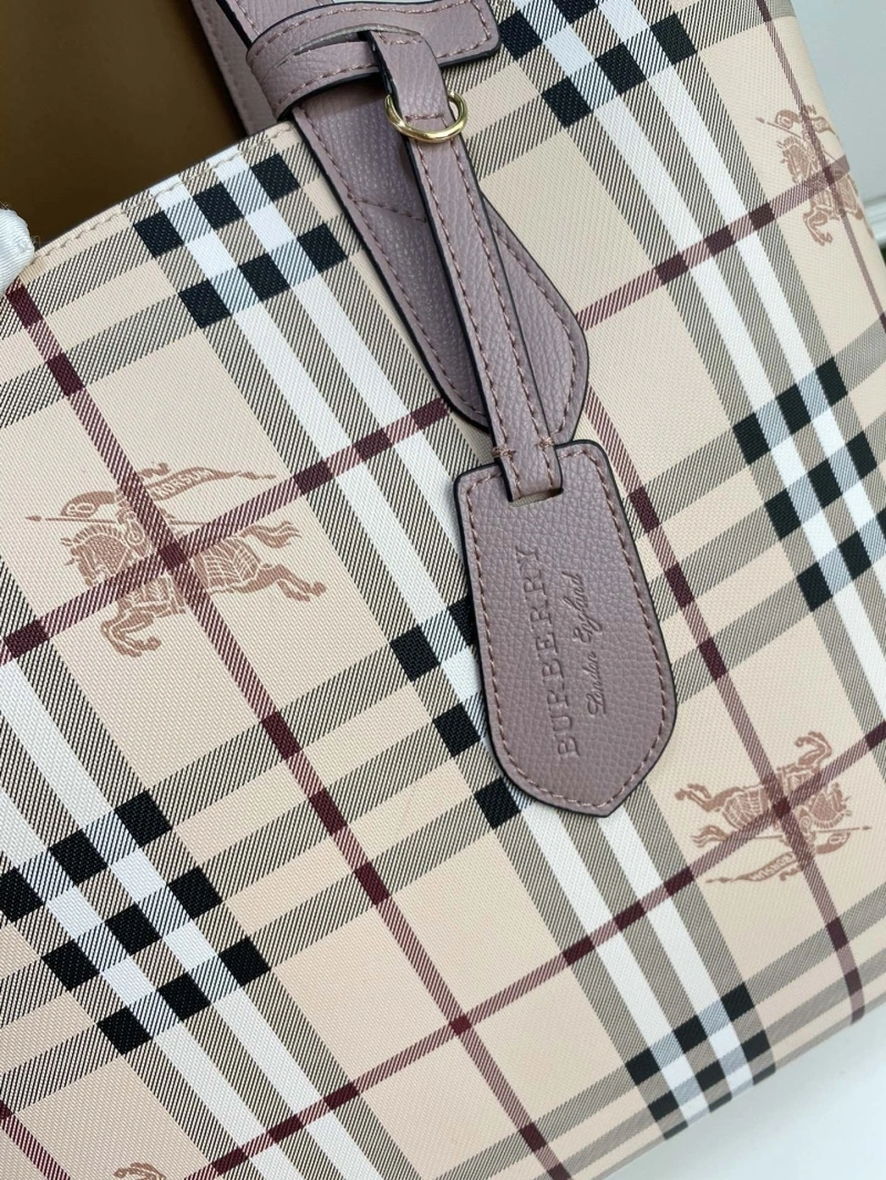 Burberry Shopping Bags 4237H-0092