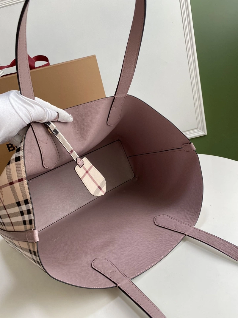 Burberry Shopping Bags 4237H-0092