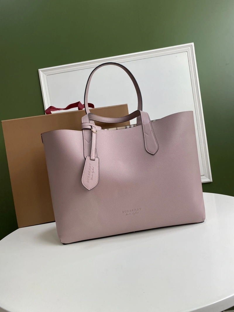 Burberry Shopping Bags 4237H-0092