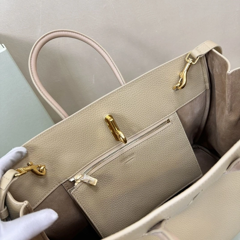 Burberry Shopping Bags 4237H-0098