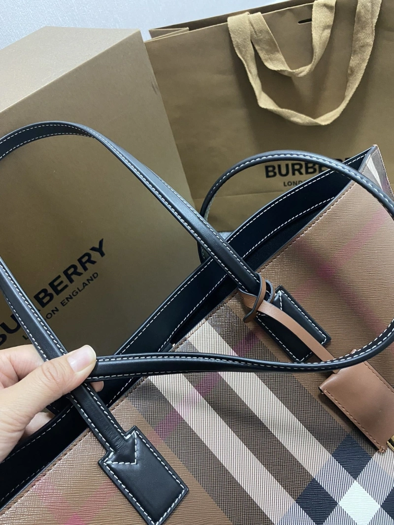 Burberry Shopping Bags 4237H-0113