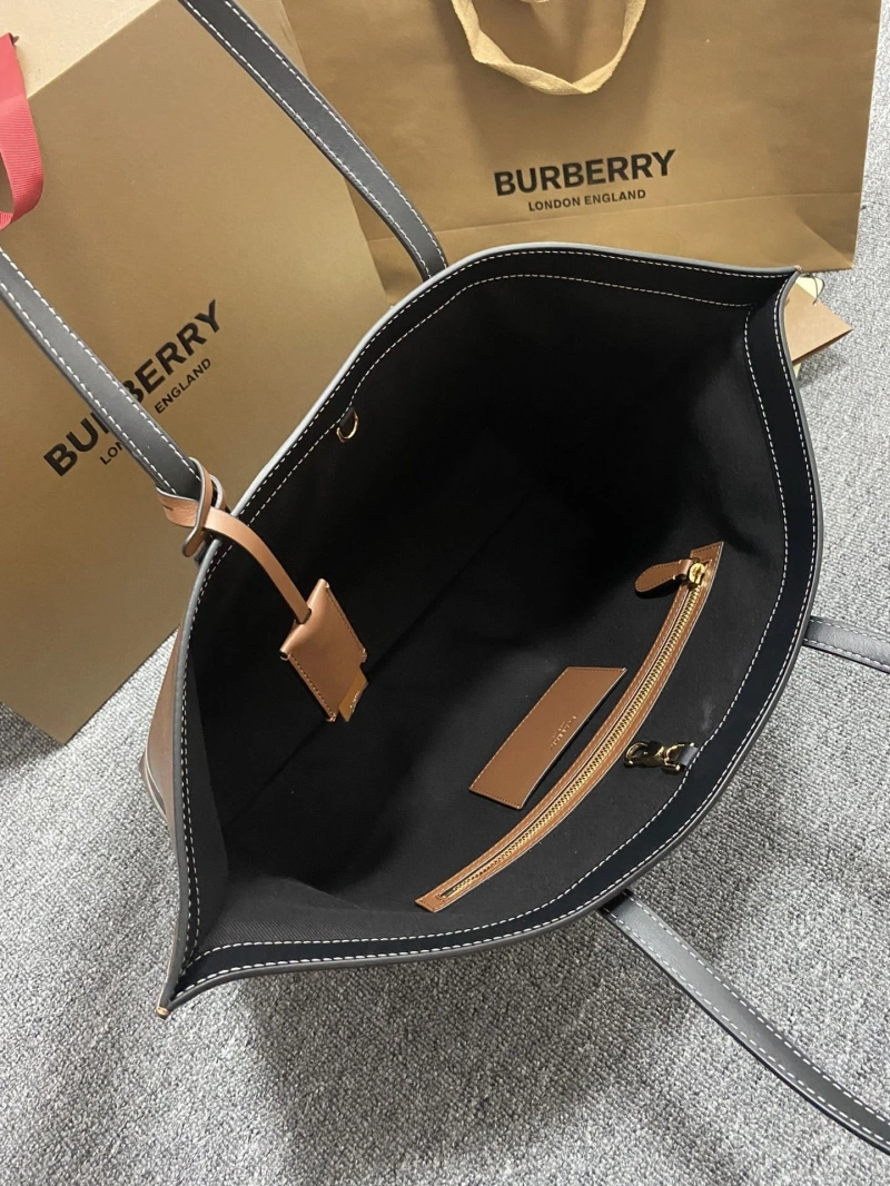 Burberry Shopping Bags 4237H-0113