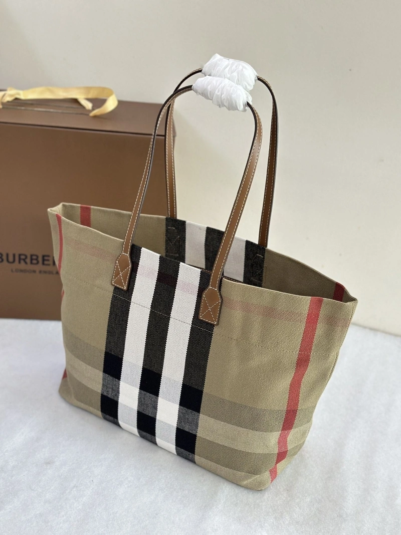 Burberry Shopping Bags 4237H-0146