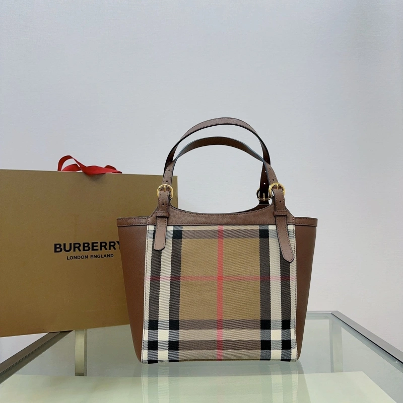 Burberry Shopping Bags 4237H-0147