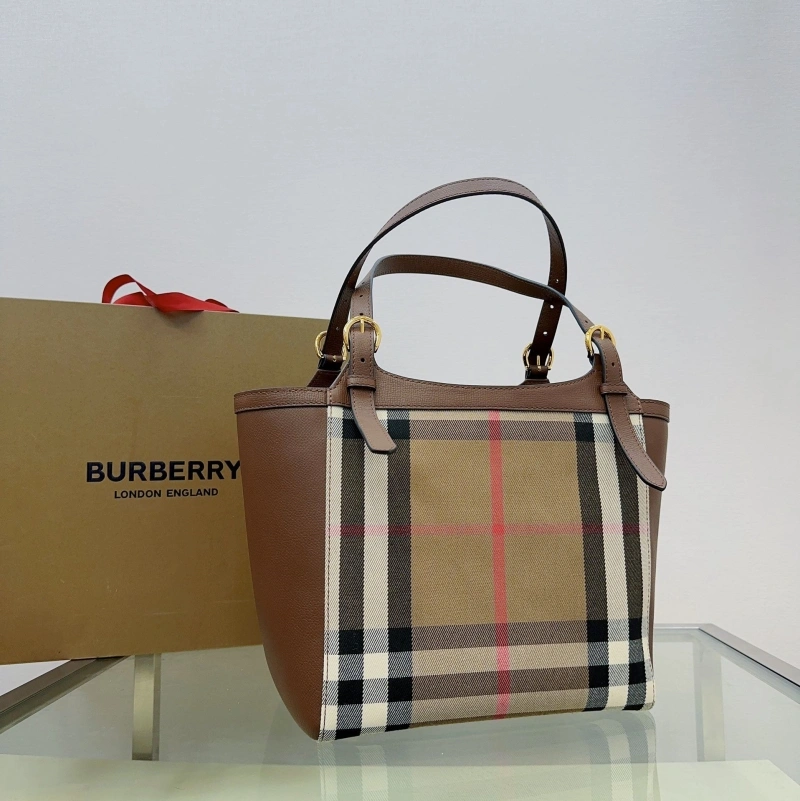 Burberry Shopping Bags 4237H-0147