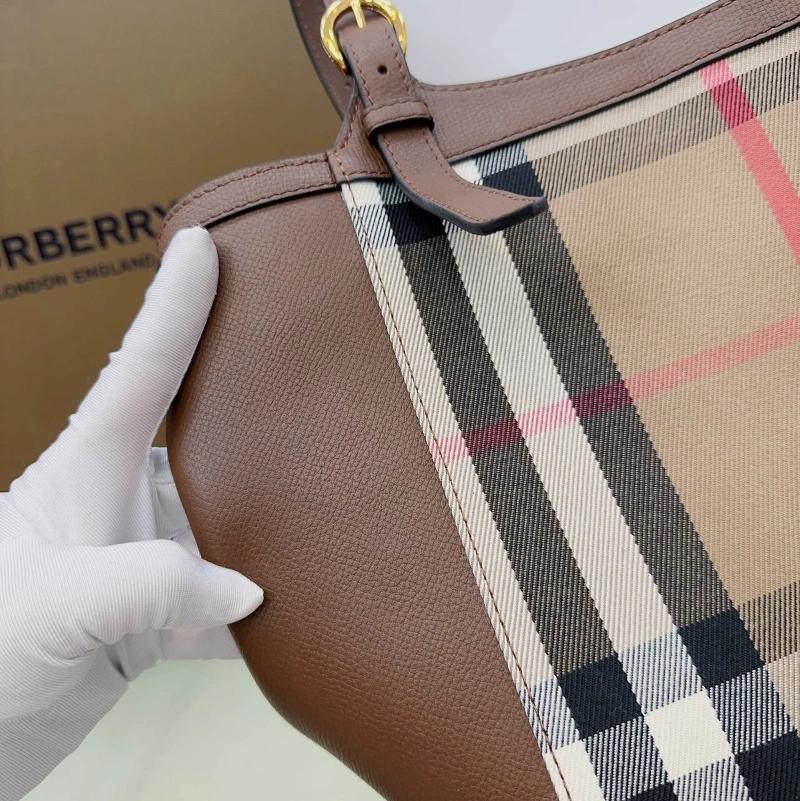 Burberry Shopping Bags 4237H-0147