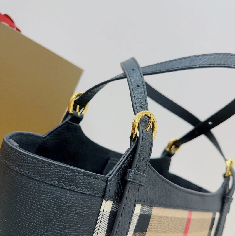 Burberry Shopping Bags 4237H-0149