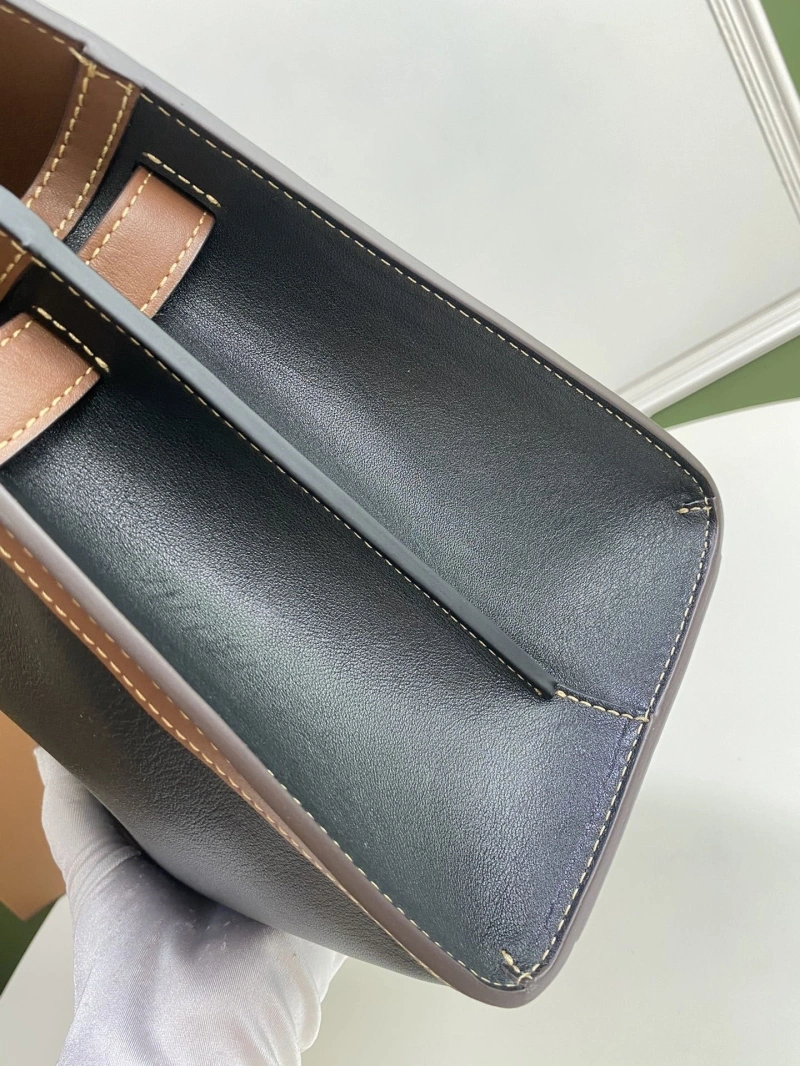 Burberry Top Handle Bags 4237H-0157