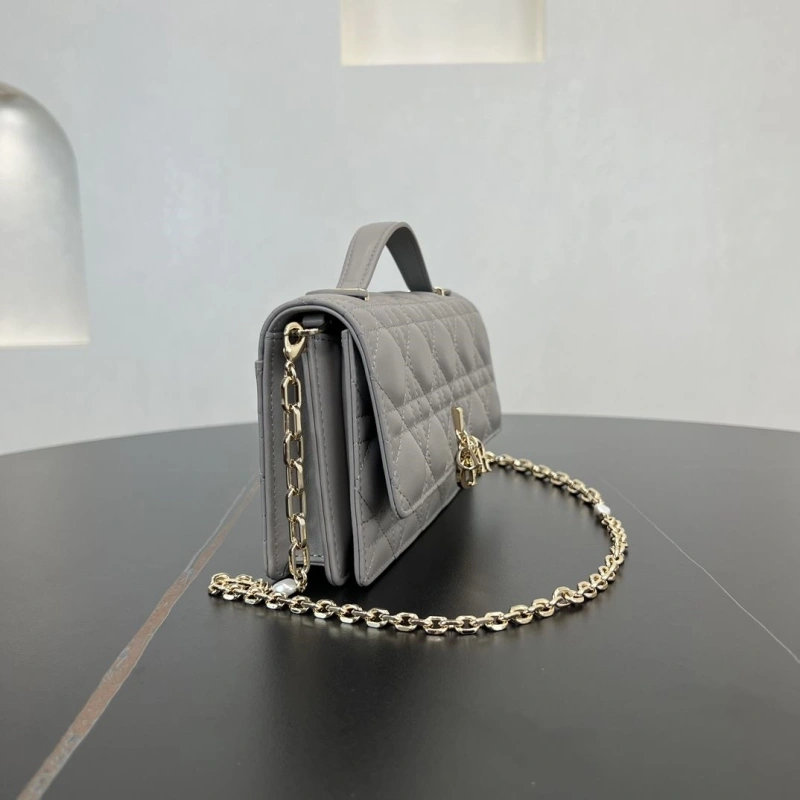 Dior Top Handle Bags 4250I-0031