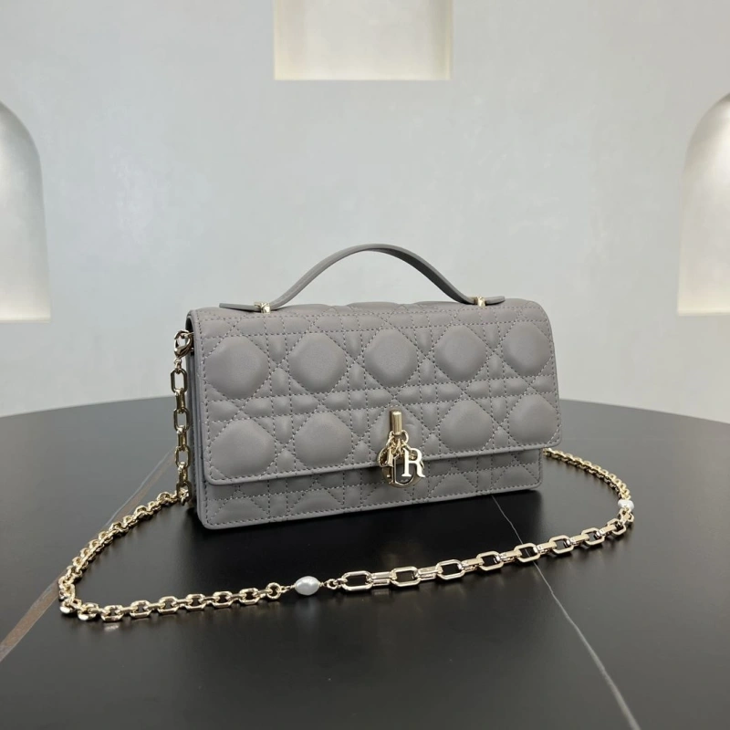 Dior Top Handle Bags 4250I-0031