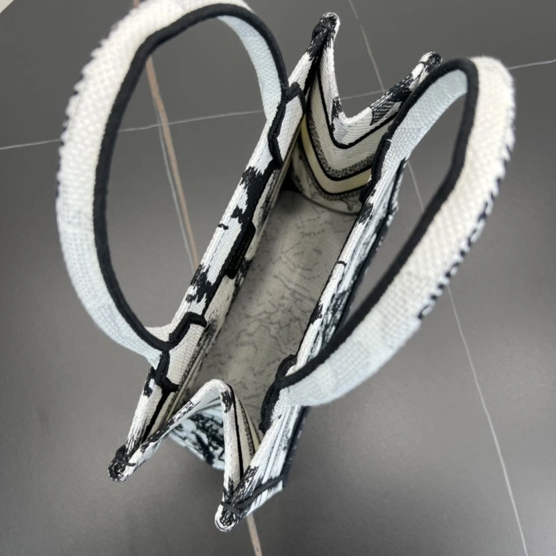 Dior Shopping Bags 4250I-0077