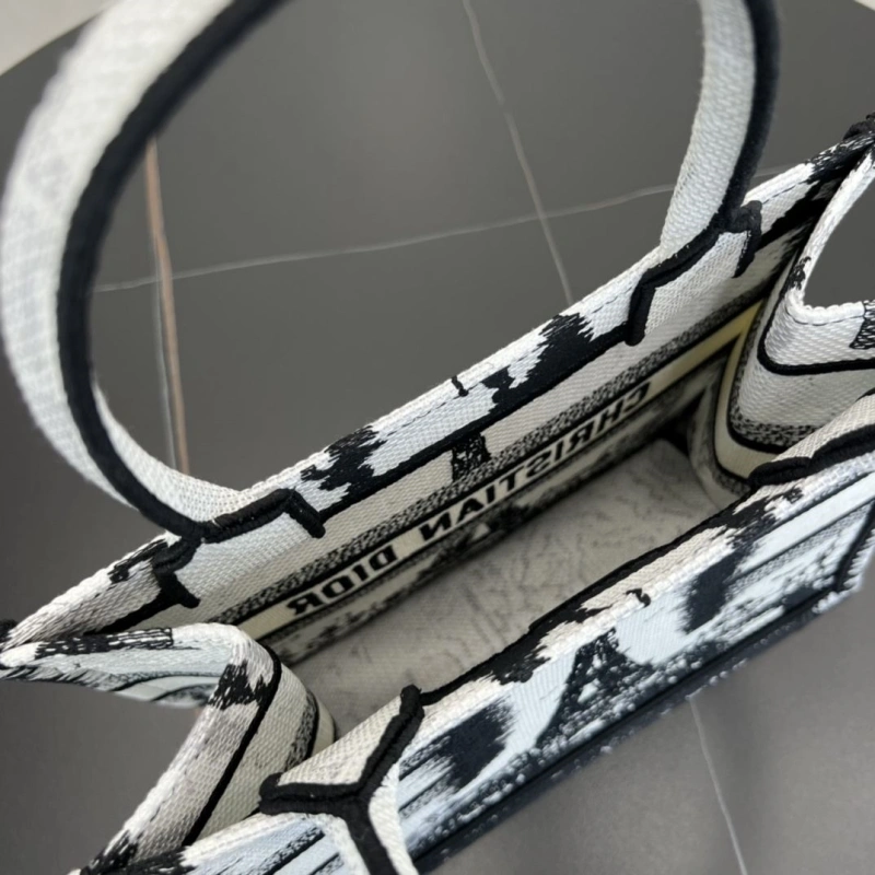 Dior Shopping Bags 4250I-0077