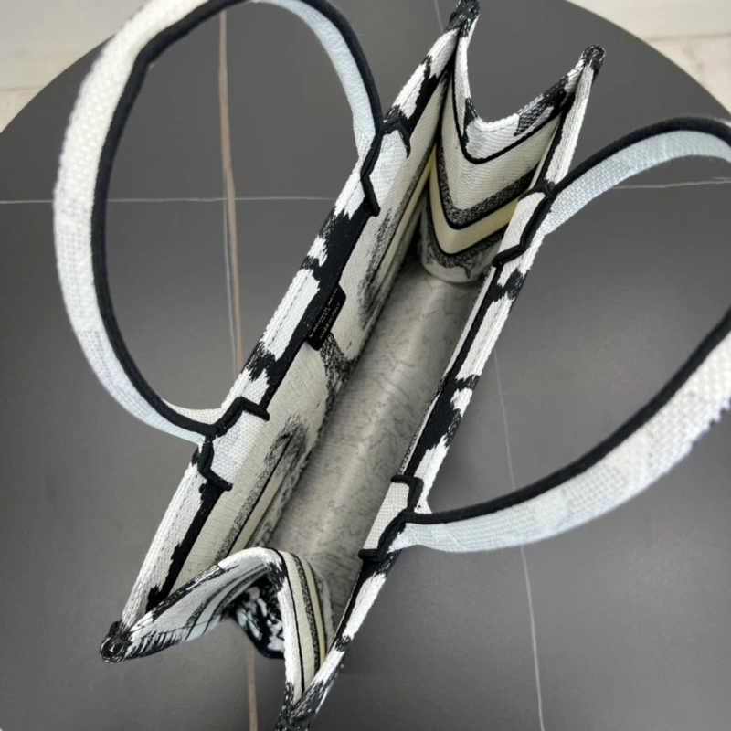 Dior Shopping Bags 4250I-0079