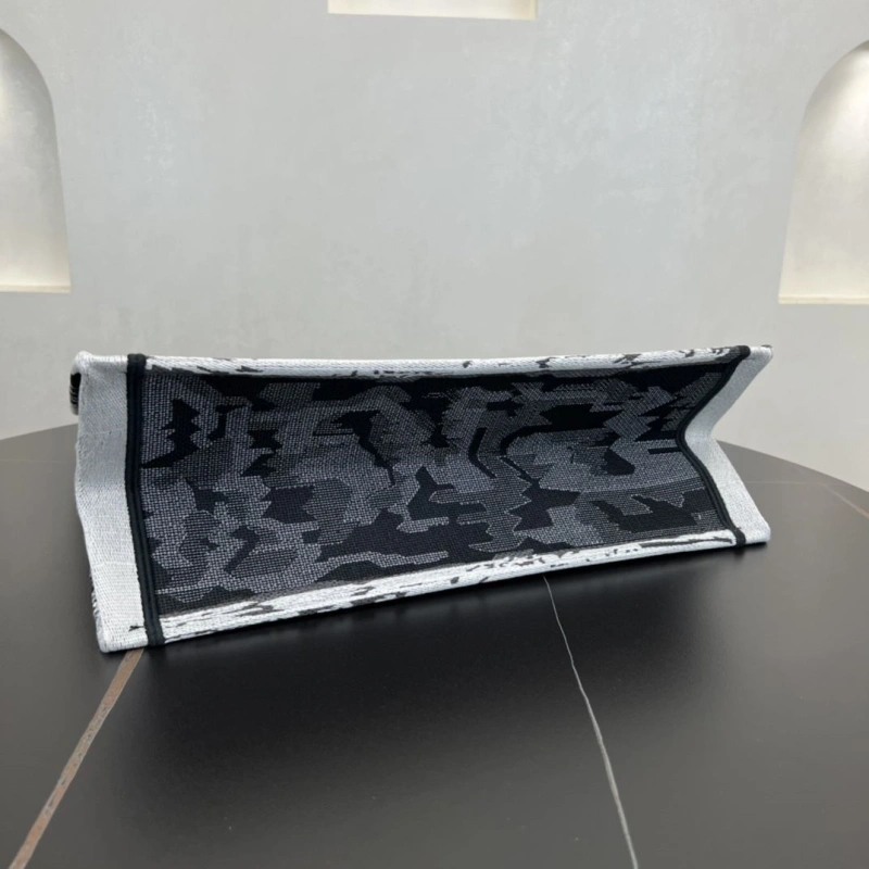 Dior Shopping Bags 4250I-0082