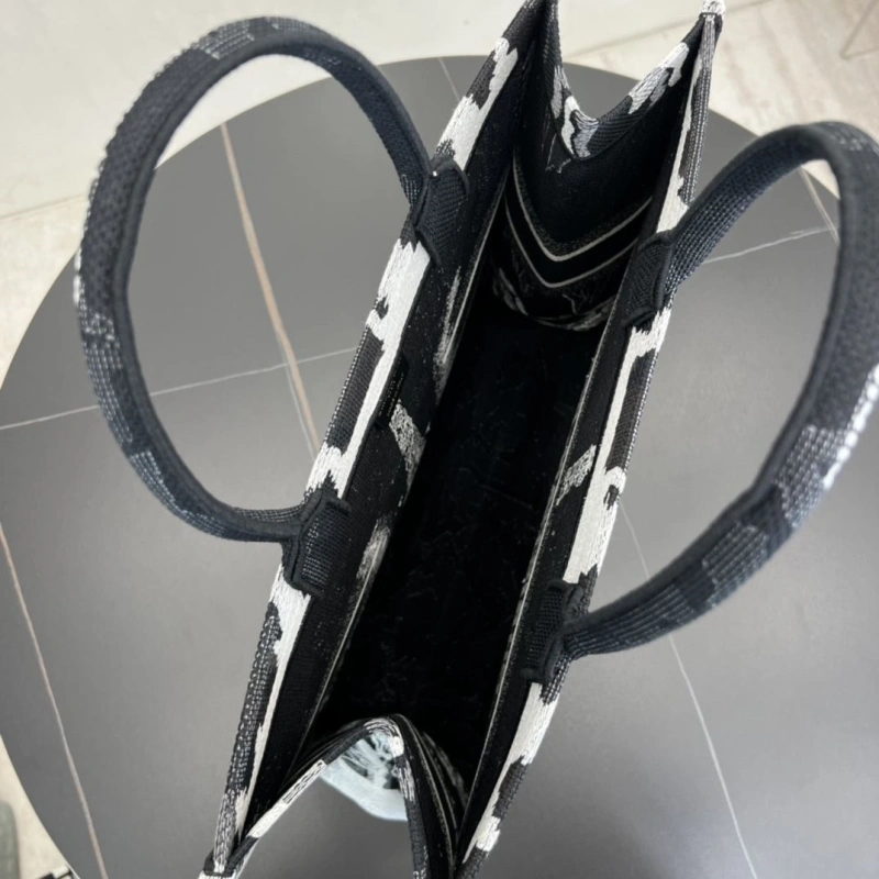 Dior Shopping Bags 4250I-0082