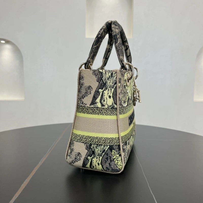 Dior Shopping Bags 4250I-0098