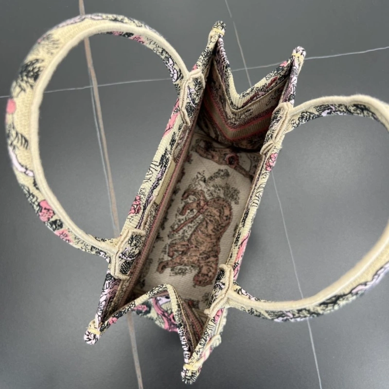 Dior Shopping Bags 4250I-0102