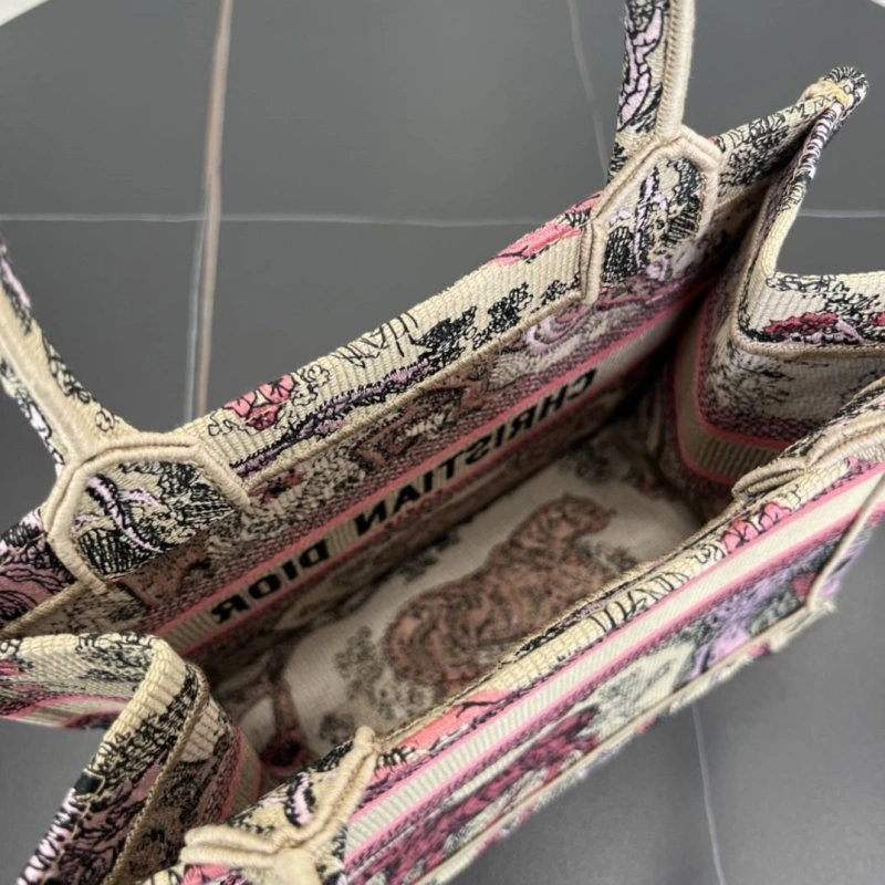 Dior Shopping Bags 4250I-0102