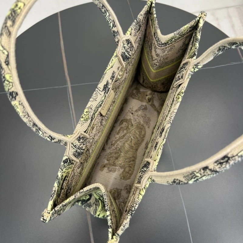 Dior Shopping Bags 4250I-0104