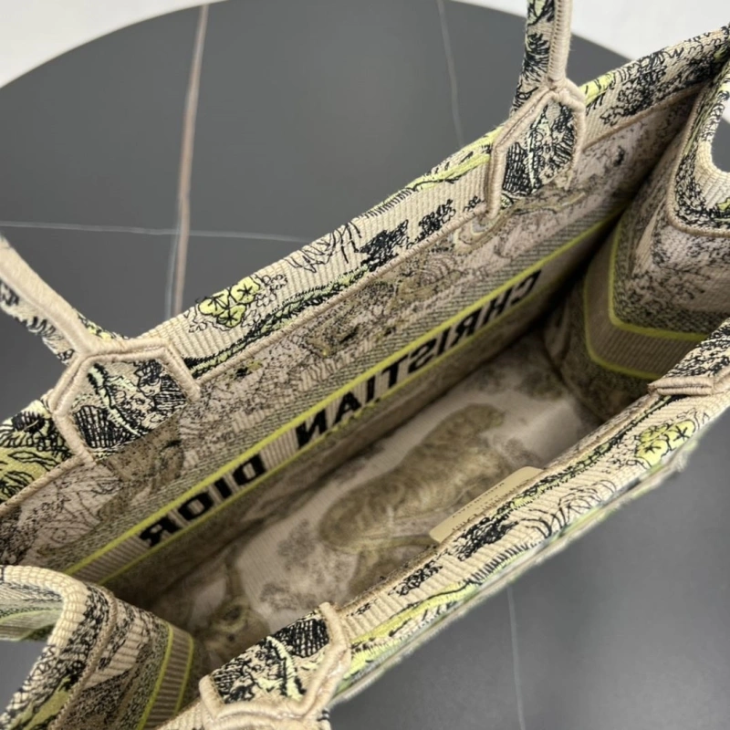 Dior Shopping Bags 4250I-0104