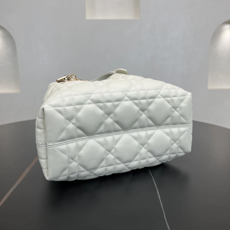 Dior Shopping Bags 4250I-0120