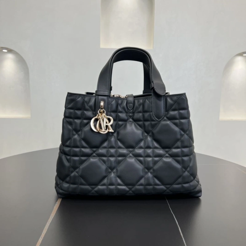 Dior Shopping Bags 4250I-0122