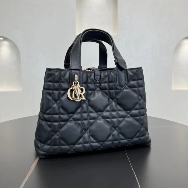 Dior Shopping Bags 4250I-0122