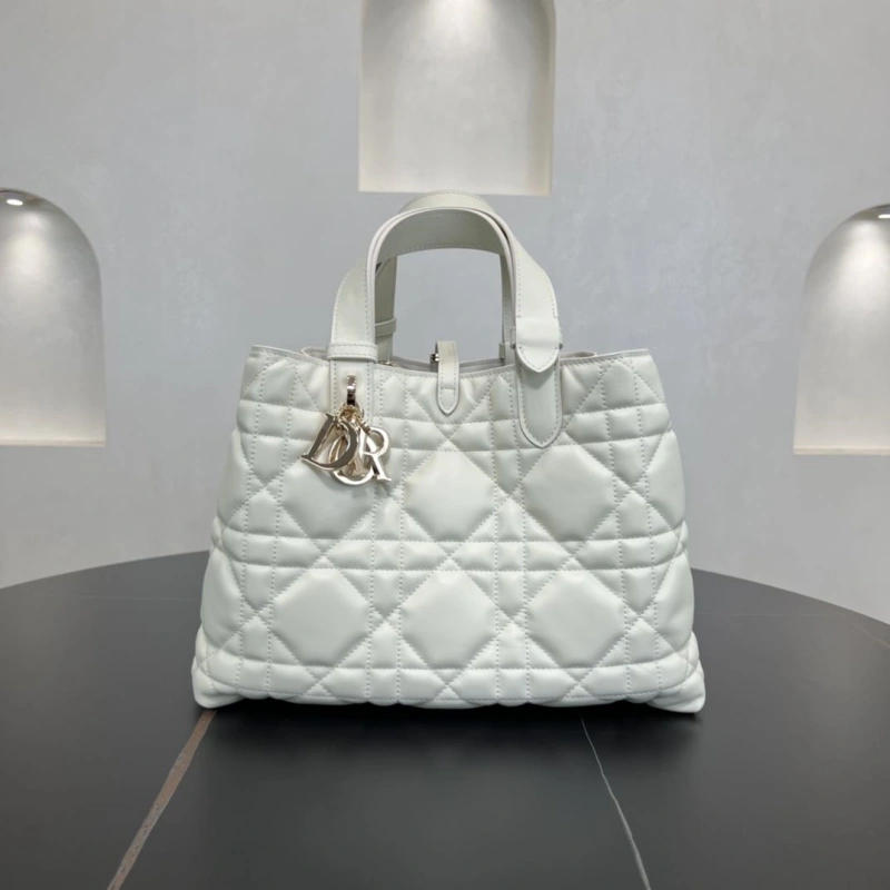 Dior Shopping Bags 4250I-0123