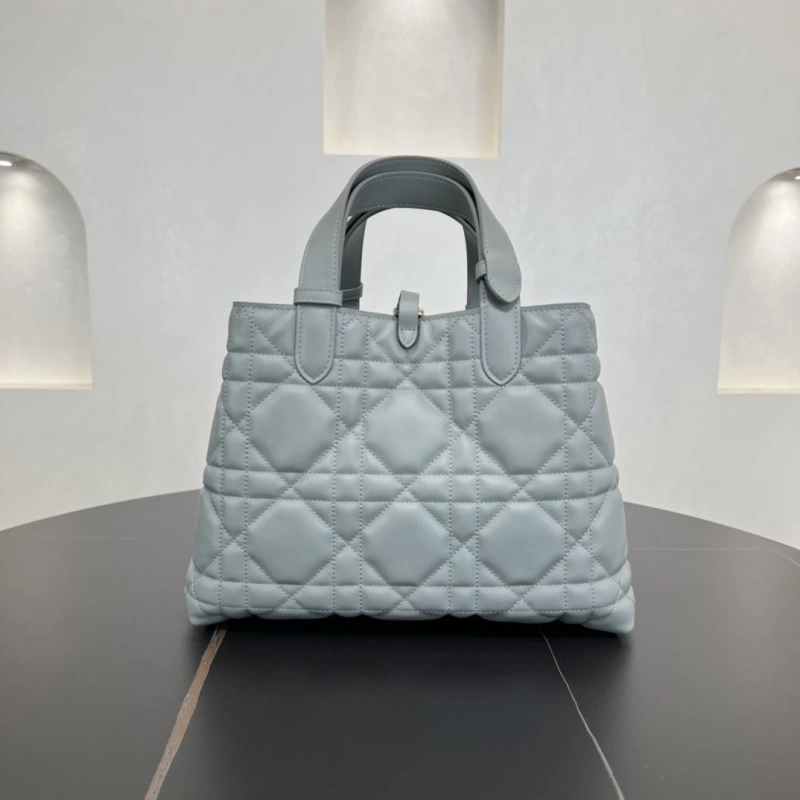 Dior Shopping Bags 4250I-0124