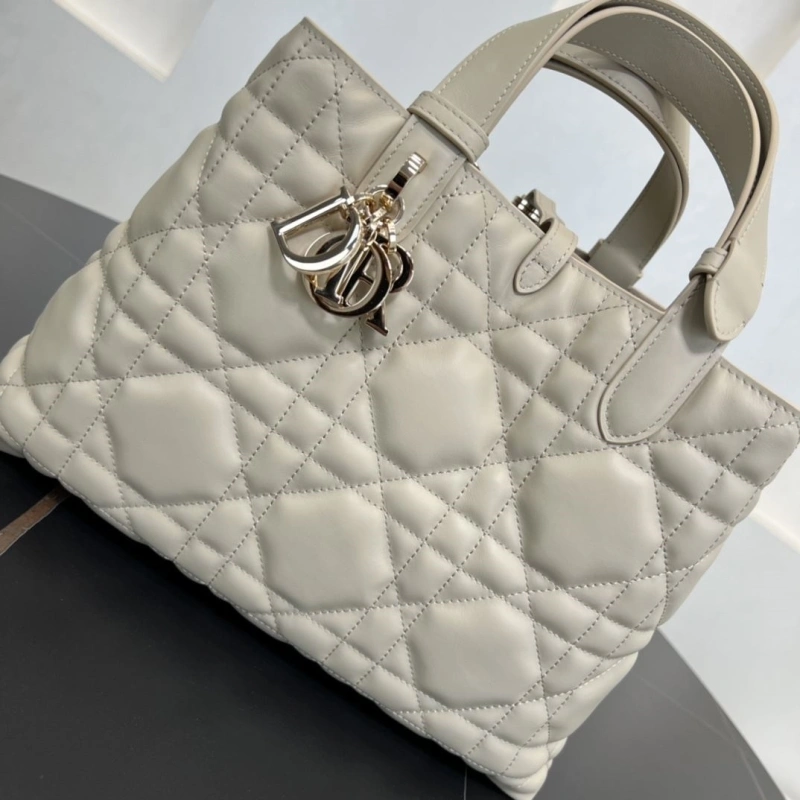Dior Shopping Bags 4250I-0125