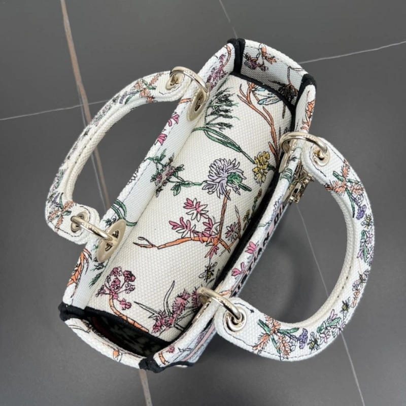 Dior Shopping Bags 4250I-0137