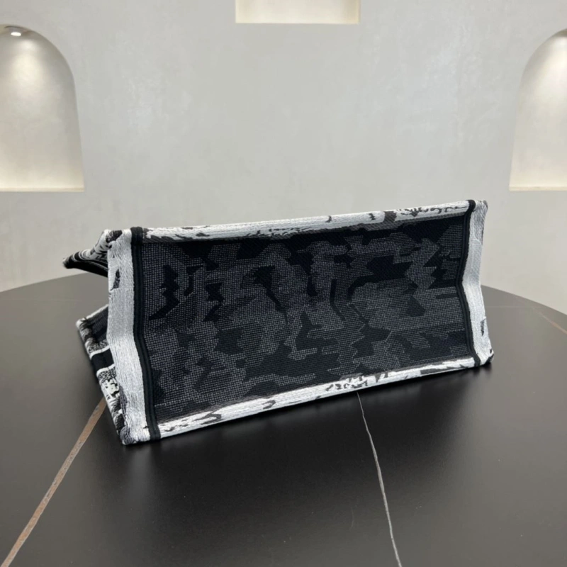 Dior Shopping Bags 4250I-0140