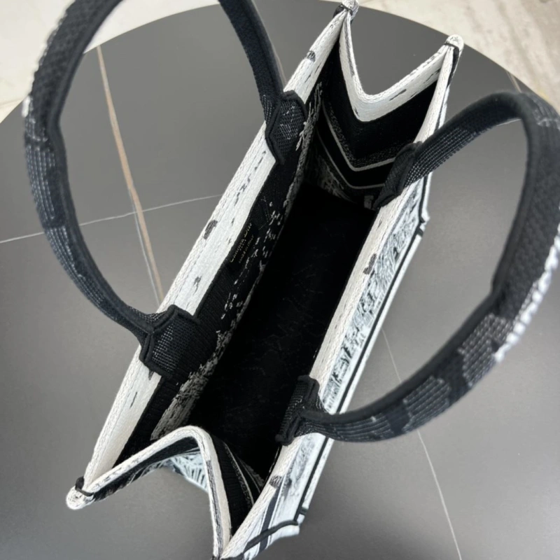 Dior Shopping Bags 4250I-0140