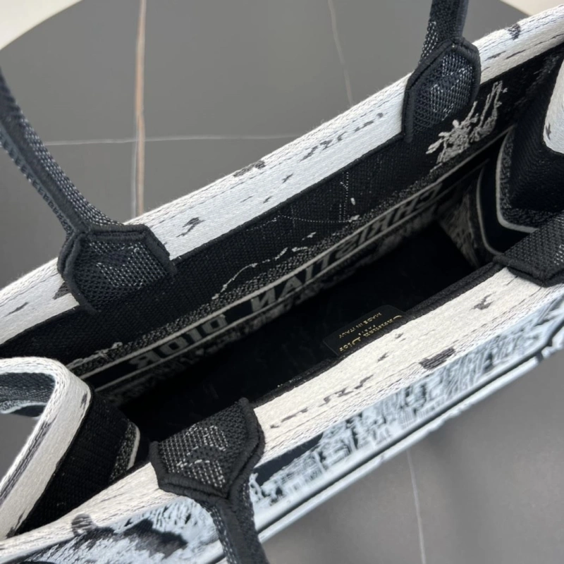 Dior Shopping Bags 4250I-0140