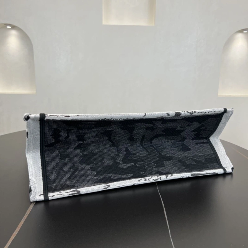 Dior Shopping Bags 4250I-0141