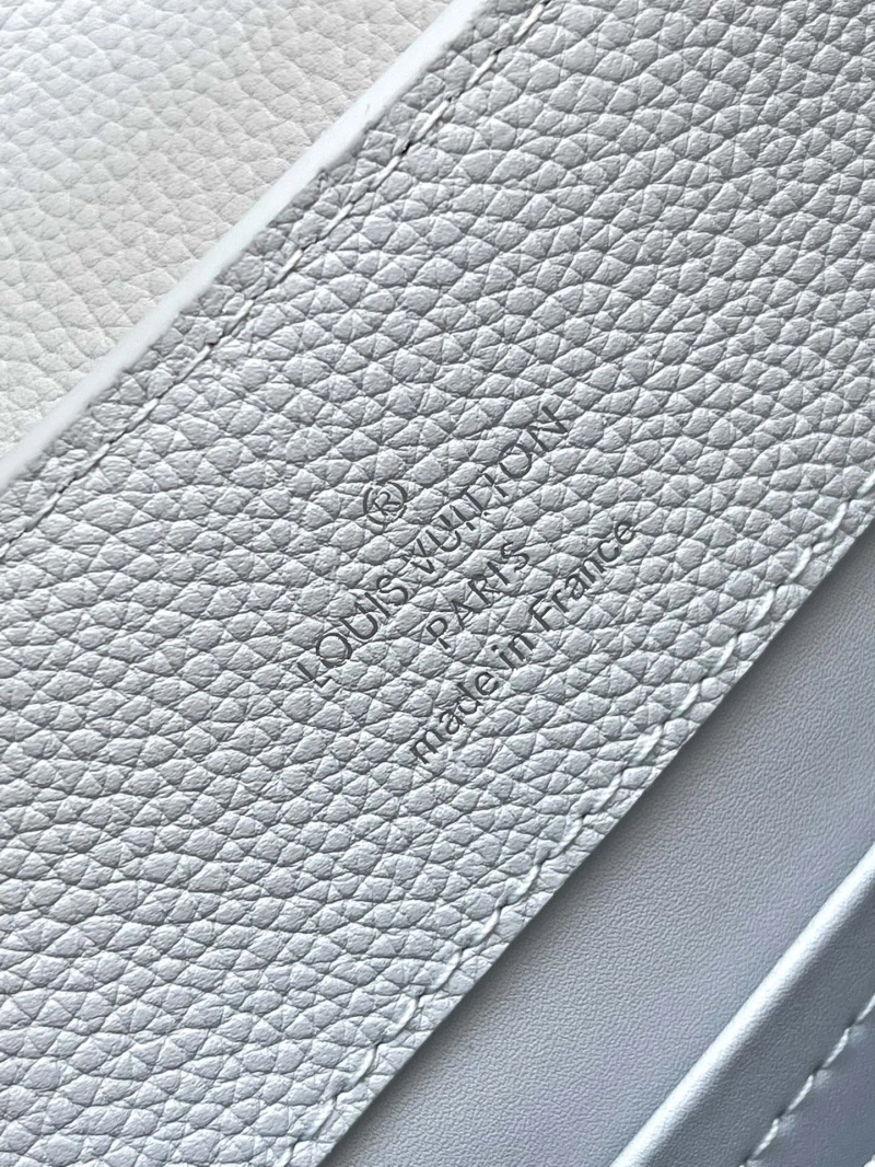 LV Capucines Bags 4286A-0012