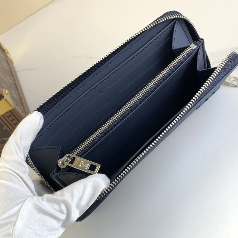 LV Wallets 4286A-0110