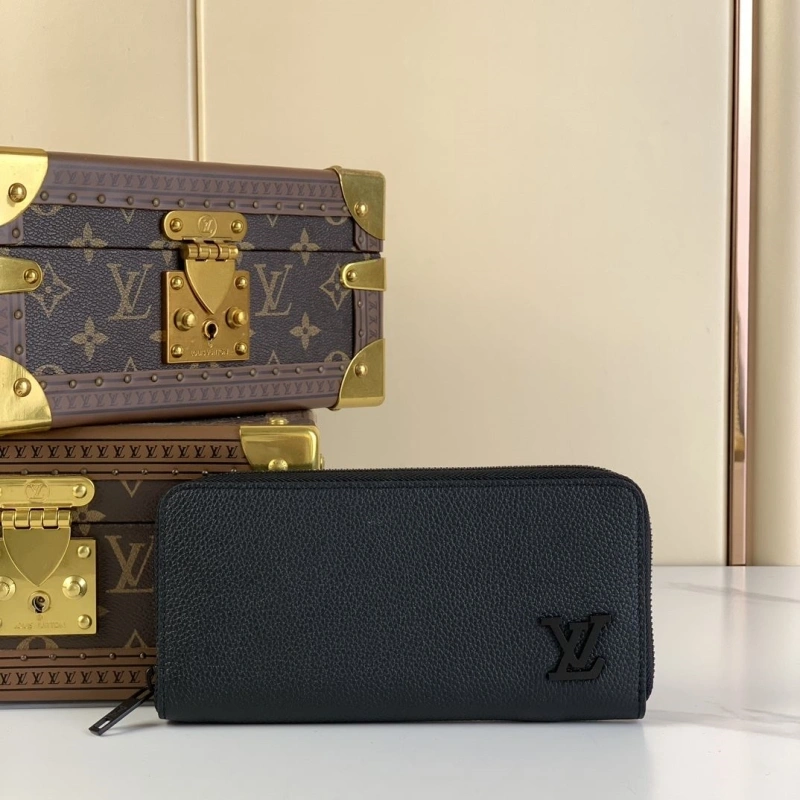 LV Wallets 4286A-0112