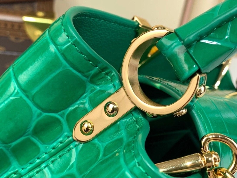 LV Capucines Bags 4286A-0122