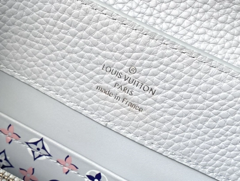 LV Capucines Bags 4286A-0162